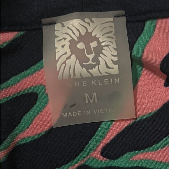 Anne Klein Multicolor Animal Print Sleeveless Blouse Bow Tie Buttton Up Medium - Picture 5 of 7